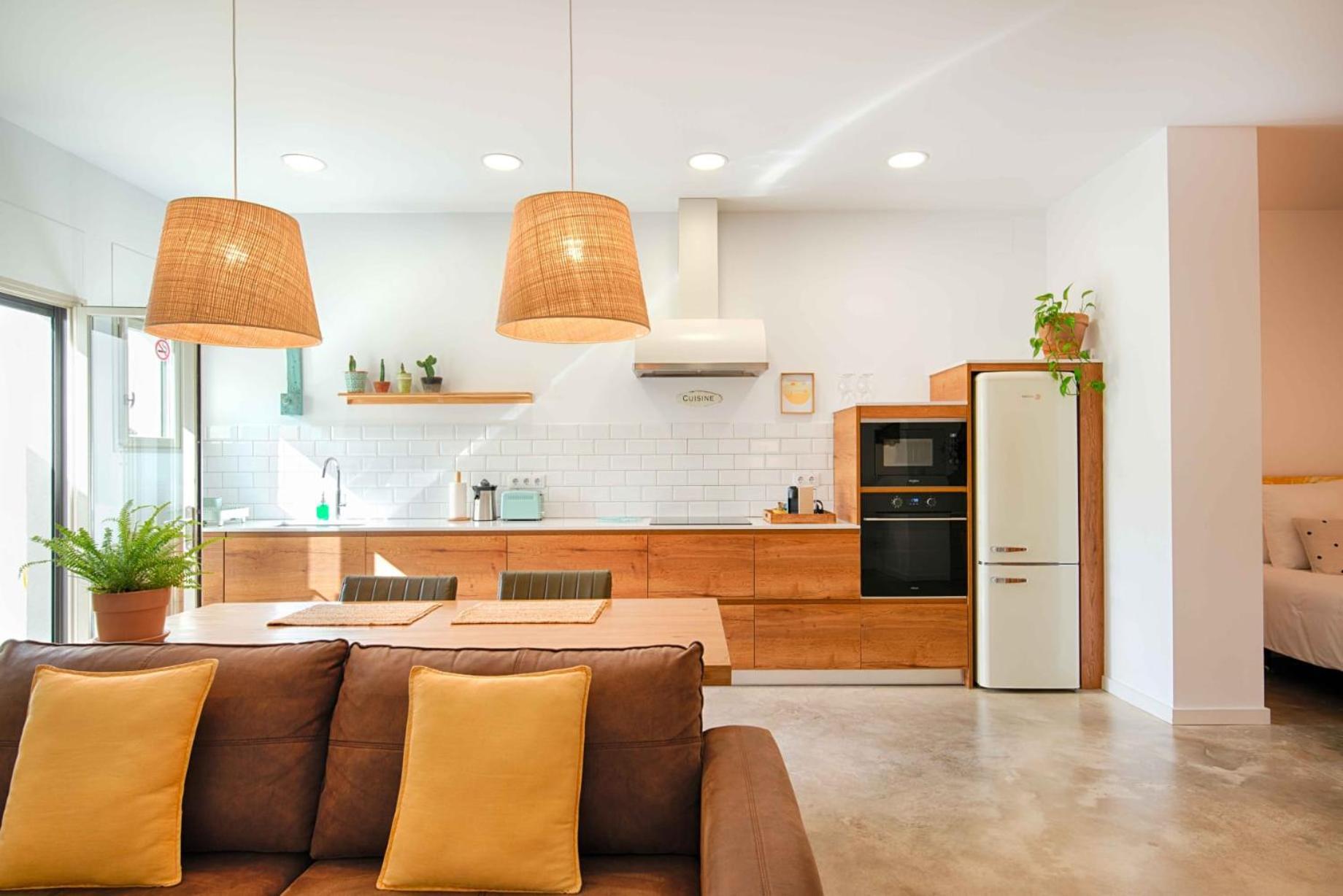 Апартаменты Loft Con Piscina Climatizada De Agua Salada Y Parking En El Centro De Figueres Фигерас Экстерьер фото