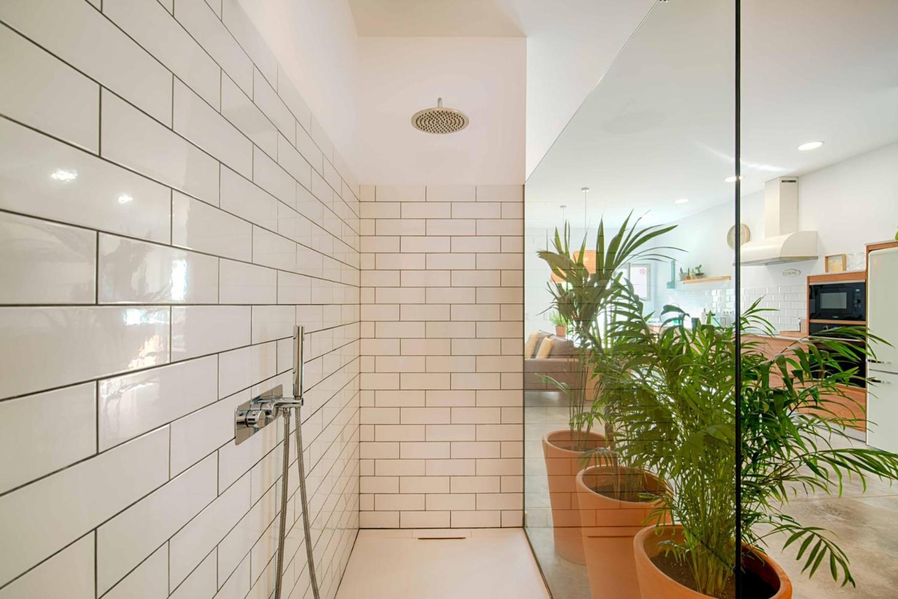 Апартаменты Loft Con Piscina Climatizada De Agua Salada Y Parking En El Centro De Figueres Фигерас Экстерьер фото